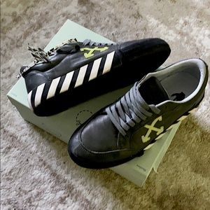 Off white shoes - Dark Gray